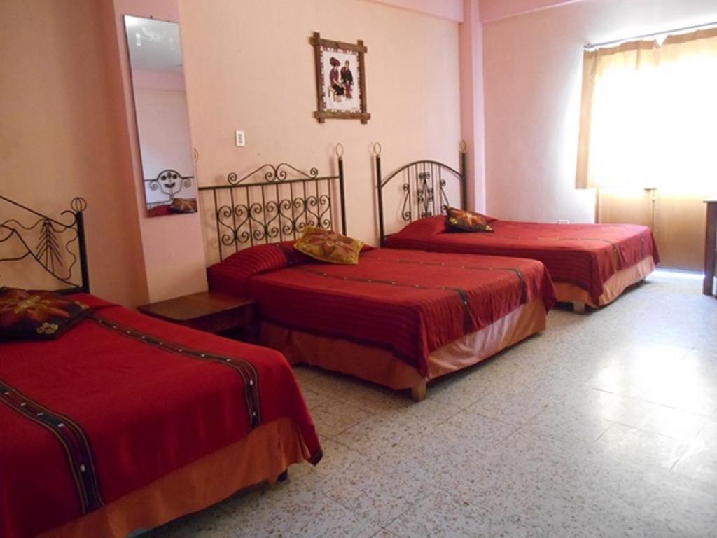 Hotel El Chaparral Panajachel Habitación foto