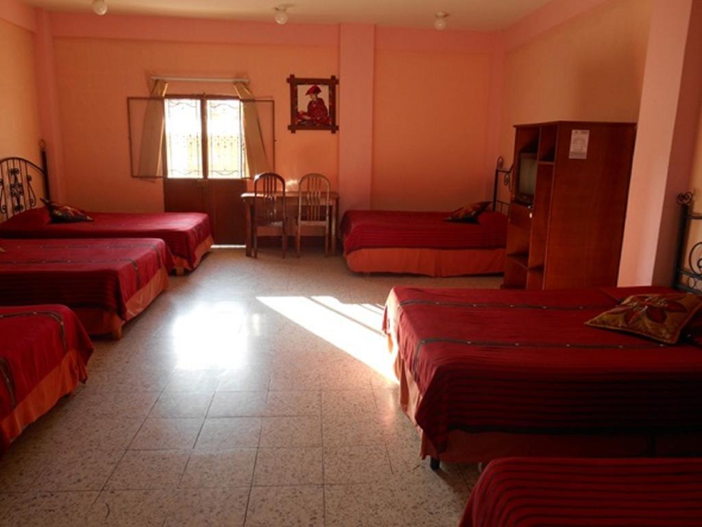 Hotel El Chaparral Panajachel Habitación foto